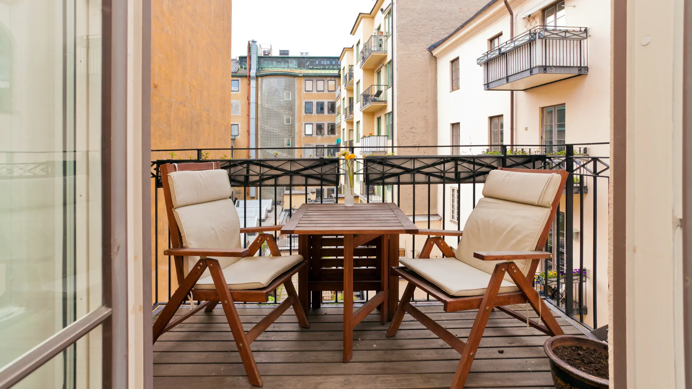 Conseils pour optimiser le rangement balcon